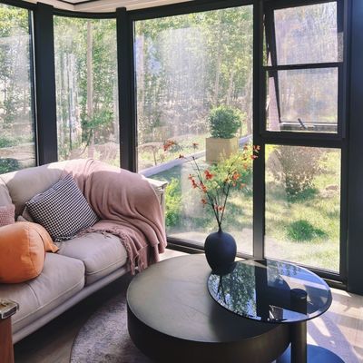Steel Container House Mobile - Luxury Prefab Modular Homes for Space Capsule & Waterproof Movable Homes on Wheels